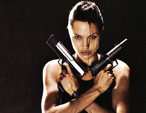  Angelina Jolie là hiện thân của Lara Croft 
