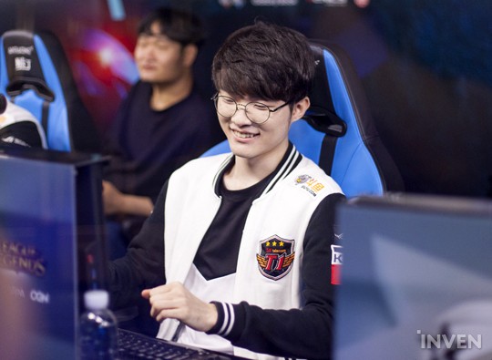 LMHT: Bị đánh giá thấp và không lọt danh sách của LoL Esports, HLV Samsung tự ái nói cặp đôi đường dưới của mình là xuất sắc nhất thế giới