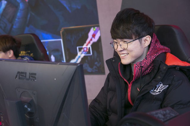 Faker: Bengi có khả năng huấn luyện và hiểu rõ Liên Minh Huyền Thoại, tôi tin anh ấy sẽ là 1 HLV tốt của SKT T1