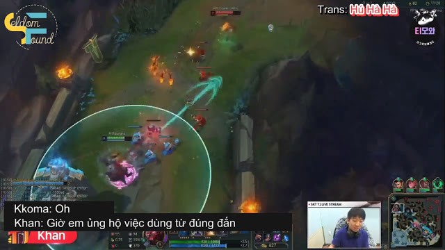 LMHT: Sợ SKT Khan trẻ trâu chửi thề trên sóng stream, HLV Kkoma kèm chặt một giây không rời - Ảnh 1.