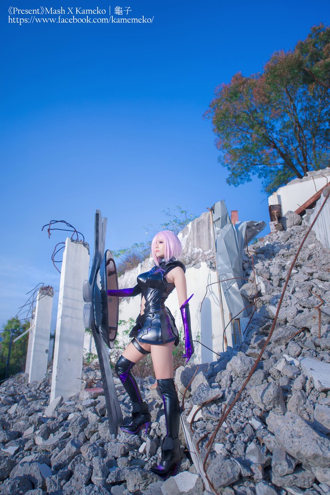 Ngất ngây với cosplay cô nàng Mashu Kyrielight cực gợi cảm trong Fate/Grand Order