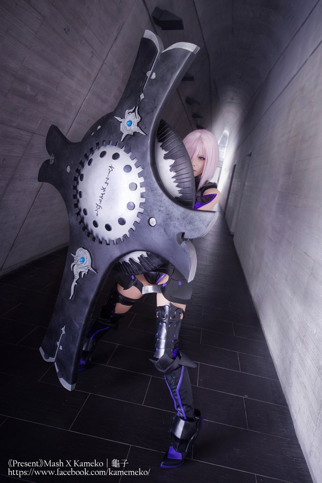 Ngất ngây với cosplay cô nàng Mashu Kyrielight cực gợi cảm trong Fate/Grand Order