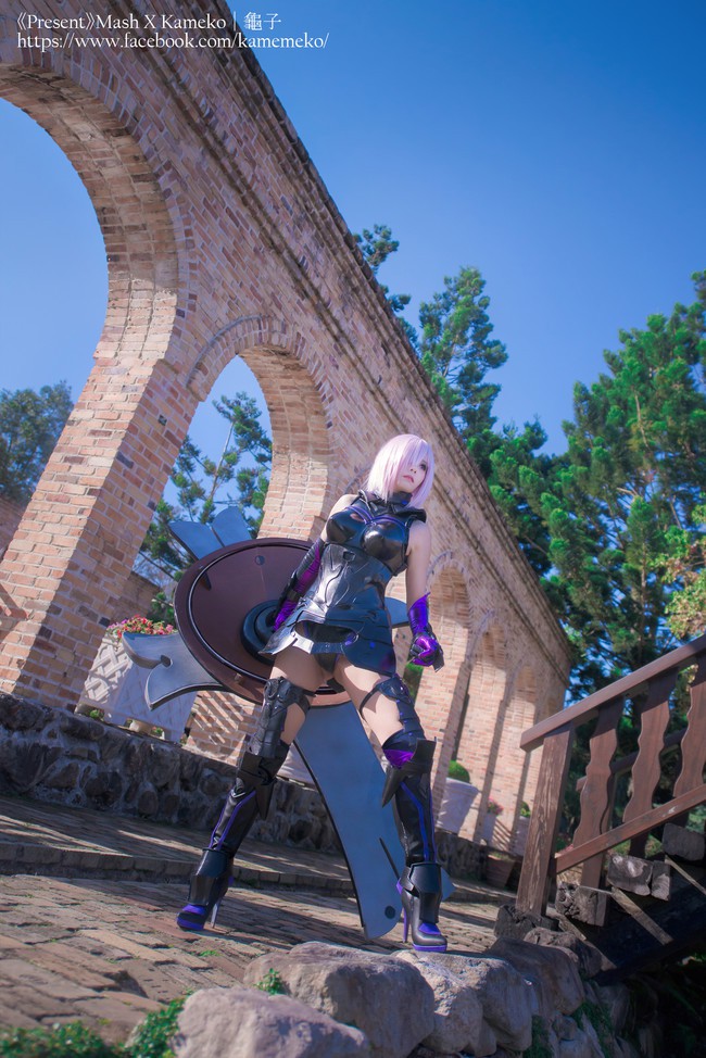 Ngất ngây với cosplay cô nàng Mashu Kyrielight cực gợi cảm trong Fate/Grand Order