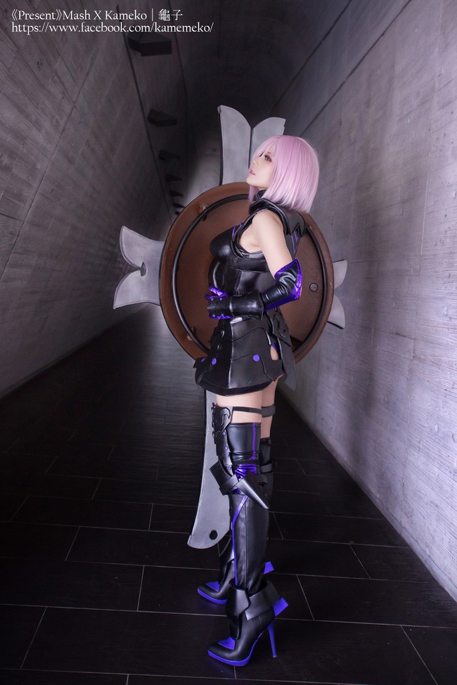 Ngất ngây với cosplay cô nàng Mashu Kyrielight cực gợi cảm trong Fate/Grand Order