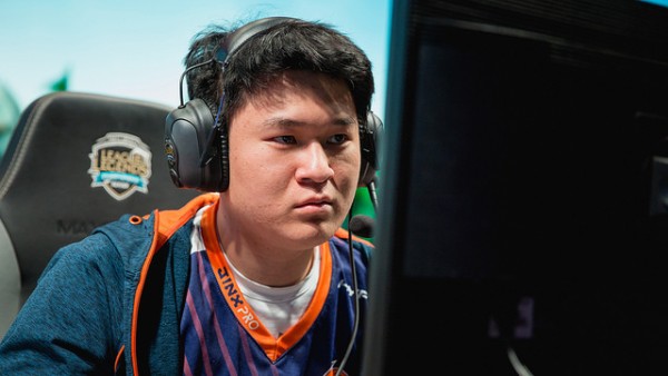 LMHT: Vừa gia nhập Echo Fox, Huni đã được đồng đội tin tưởng vì từng vào tới trận chung kết của CKTG