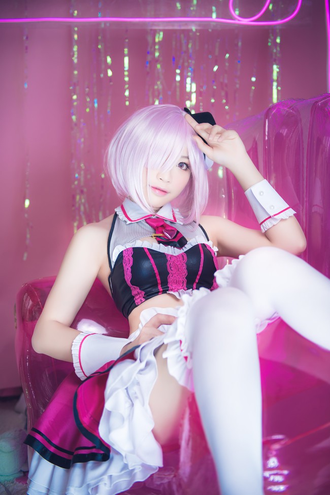 cosplay-co-nang-Mashu-Kyrielight-sieu-goi-cam-06