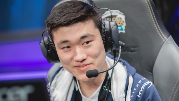  Theo Pobelter, pha highlight Azir của mình là do gặp may mắn 