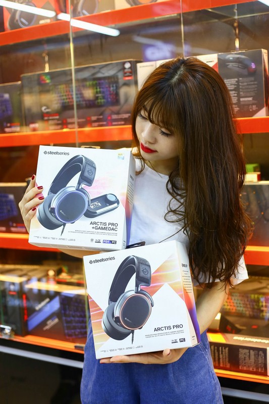 Trên tay SteelSeries Arctis Pro: Tai nghe gaming đẹp ngất ngây, giá cũng... ngây ngất