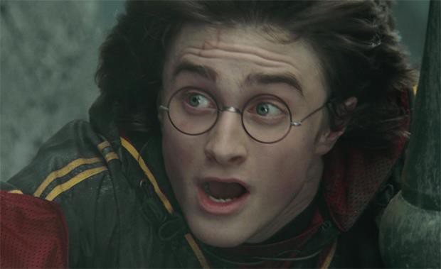  Nhiều người sẽ không để ý tới sự khác nhau về màu mắt của Harry Potter đâu 