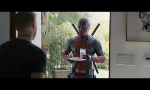 Deadpool “lầy lội” dùng vé xem World Cup để “mua chuộc” David Beckham