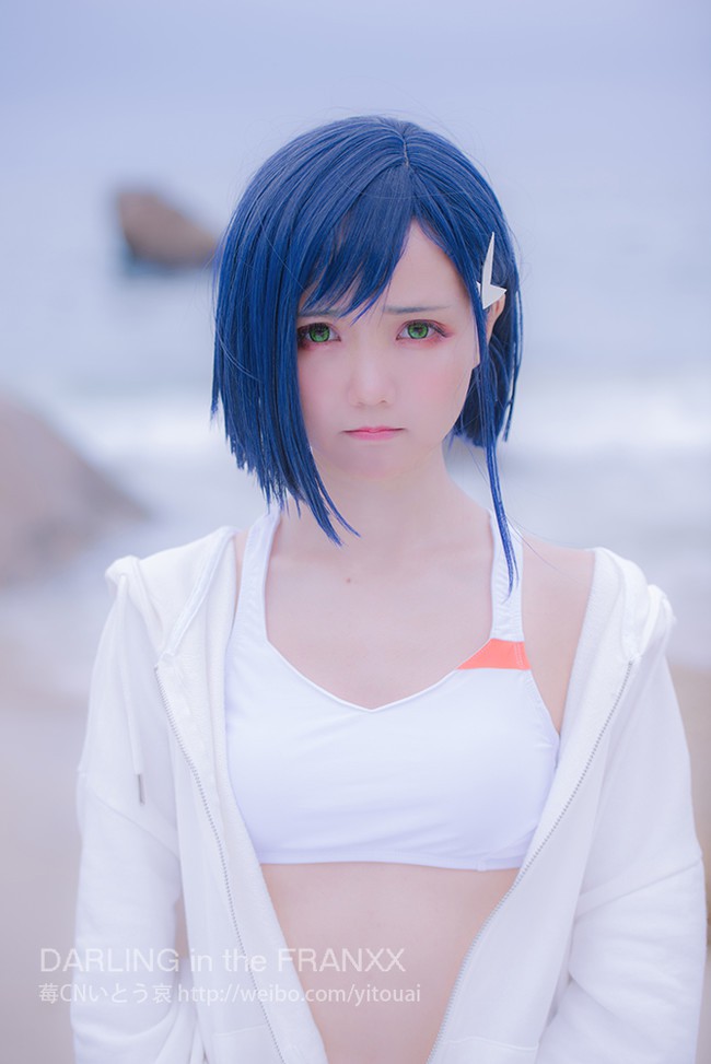 Ngắm cosplay DARLING in the FRANXX cực lạ mắt