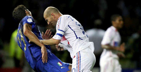 Zidane, Materazzi và cú húc đầu lịch sử