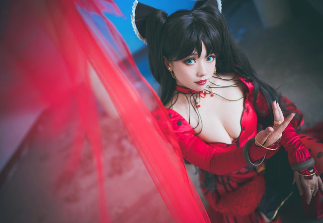 Cosplay thiếu nữ Rin Tohsaka tuyệt đẹp trong Fate/Grand Order