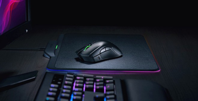  Microsoft sẽ hợp tác với Razer để tạo ra những sản phẩm bàn phím và chuột tương thích với hệ máy Xbox. 