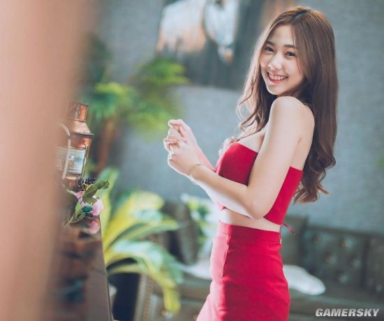 Nilawan Iamchuasawad - Hot girl Thái Lan có nụ cười tỏa nắng