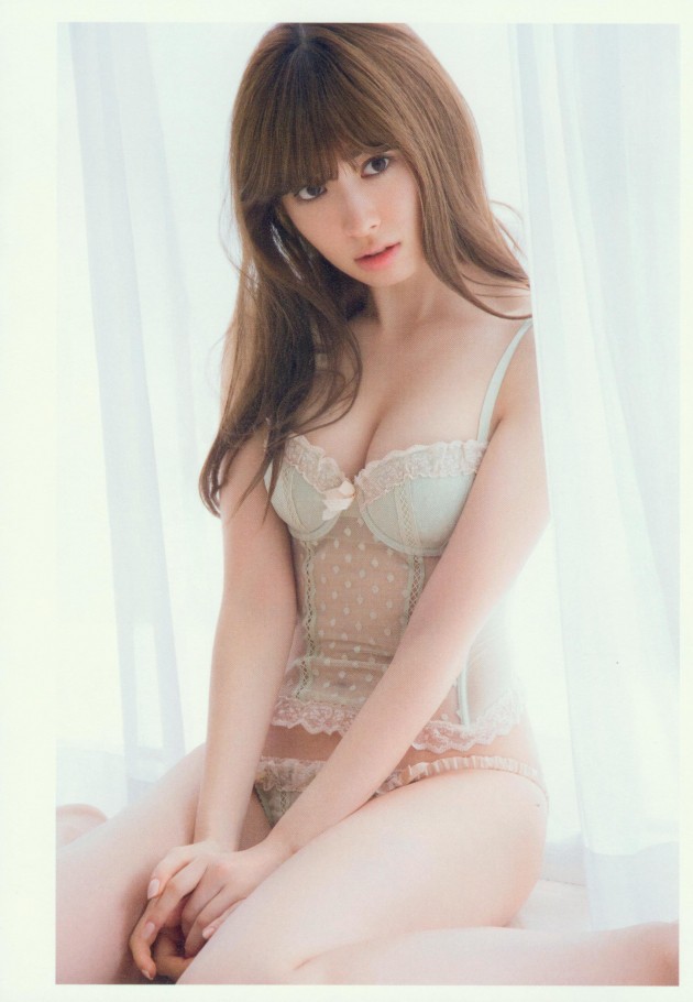 nguoi-mau-goi-cam-nhat-ban-kojima-haruna-03