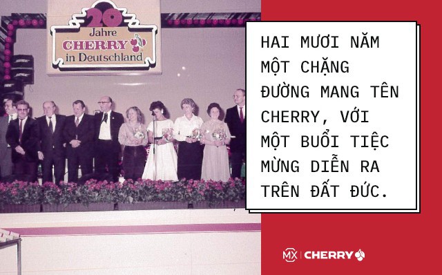 Cha đẻ của phím cơ Cherry và đế chế xây nên từ một nút bấm nhỏ bé - Ảnh 4.