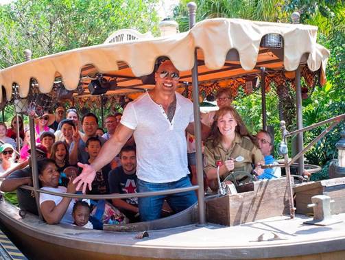 The Rock gia nhập đại gia đình Disney trong siêu phẩm phiêu lưu mới Jungle Cruise - Ảnh 1.