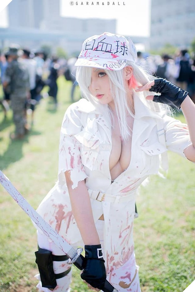 Nóng bỏng mắt với bộ ảnh cosplay cực sexy của nàng Bạch Cầu trong anime đình đám Cells at Work - Ảnh 6.