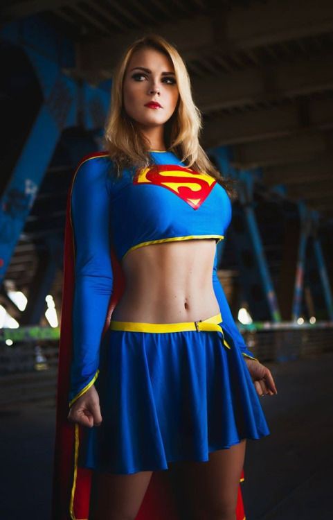 Cùng ngắm nhìn những màn cosplay Supergirl bỏng mắt từ dàn mỹ nhân trên khắp thế giới - Ảnh 12.