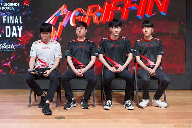 Toàn cảnh buổi họp báo chung kết LCK mùa Hè 2018: KT Rolster không ngần ngại chỉ ra điểm yếu của Griffin - Ảnh 3.