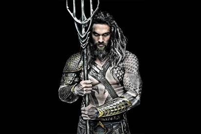 Jason Momoa lực lưỡng trong tạo hình của Aquaman