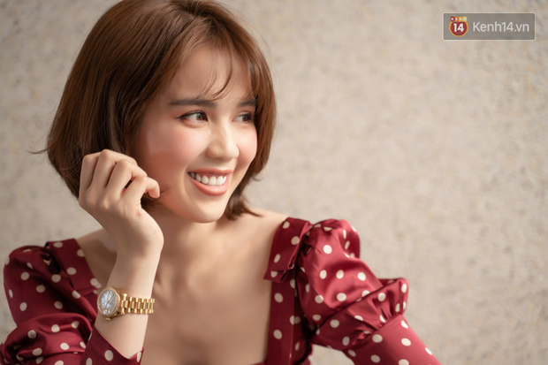 Ngọc Trinh và hành trình trở thành người đẹp Vbiz đầu tiên có nút vàng Youtube: Tôi chẳng có tài năng gì nổi bật, 70% là nhờ may mắn! - Ảnh 3. Ngọc Trinh và hành trình trở thành người đẹp Vbiz đầu tiên có nút vàng Youtube: Tôi chẳng có tài năng gì nổi bật, 70% là nhờ may mắn! - Ảnh 3.