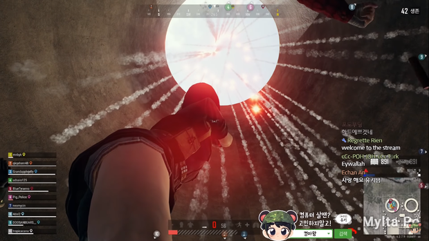 PUBG: Xuất hiện Youtubers bắn 1000 Flare Gun, vẽ hình trái tim trên bầu trời và cái kết ấn tượng - Ảnh 3.