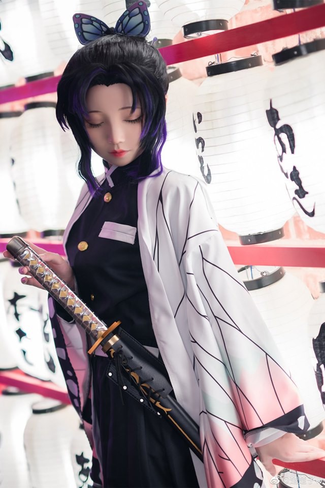 Trùng trụ Kochou Shinobu thoát tục tựa tiên nữ qua loạt ảnh cosplay đẹp mê hồn - Ảnh 3.