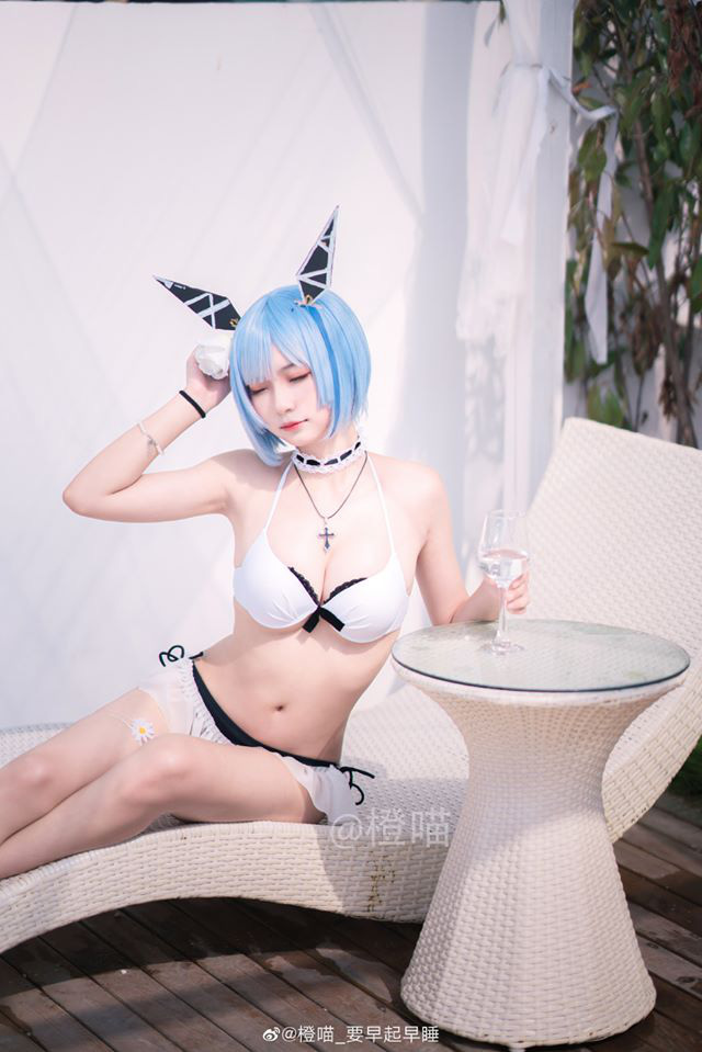 Bổ mắt khi ngắm gái xinh trong Azur Lane diện bikini khoe body cực nuột bên bể bơi - Ảnh 13.