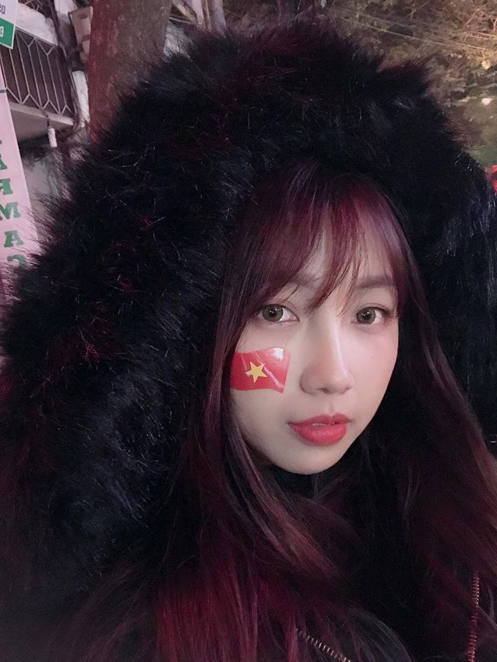 Au iDol trở thành vựa thính mới của giới trẻ theo đúng nghĩa đen: Hội tụ toàn gái xinh... thế hệ 0x - Ảnh 11. Au iDol trở thành vựa thính mới của giới trẻ theo đúng nghĩa đen: Hội tụ toàn gái xinh... thế hệ 0x - Ảnh 11.