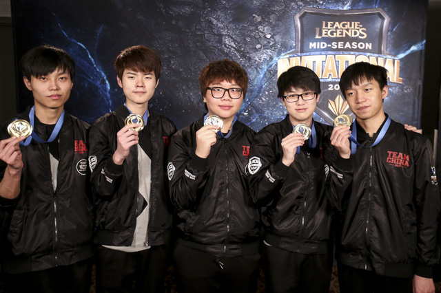 LMHT: Nối tiếp Mata, thần rừng Clearlove trở thành huấn luyện viên cho Edward Gaming - Ảnh 5. LMHT: Nối tiếp Mata, thần rừng Clearlove trở thành huấn luyện viên cho Edward Gaming - Ảnh 5.