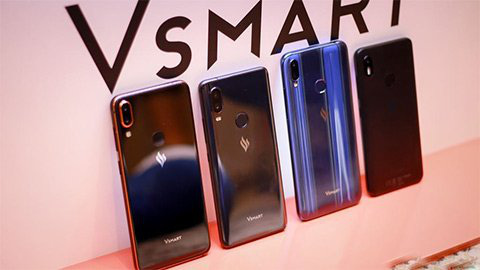 Tỷ phú Phạm Nhật Vượng tặng mỗi cư dân Vinhomes một điện thoại Vsmart nhân dịp năm mới - Ảnh 4. Tỷ phú Phạm Nhật Vượng tặng mỗi cư dân Vinhomes một điện thoại Vsmart nhân dịp năm mới - Ảnh 4.