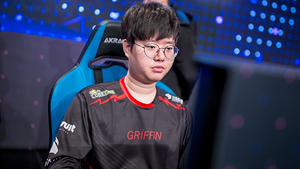 GRF Lehends: Tôi hy vọng Viper bị hạ gục gấp 2 hay 3 lần để KDA trở nên giống tôi - Ảnh 2. GRF Lehends: Tôi hy vọng Viper bị hạ gục gấp 2 hay 3 lần để KDA trở nên giống tôi - Ảnh 2.
