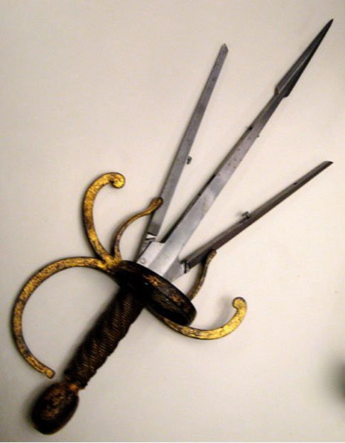 Những vũ khí quái dị ít được biết đến thời Trung cổ - Ảnh 2.