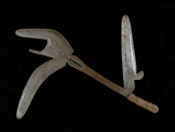 Những vũ khí quái dị ít được biết đến thời Trung cổ - Ảnh 6.