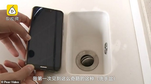 Chi nhiều tỷ mua nhà xịn, người đàn ông Trung Quốc được ngay bồn rửa mặt bé như smartphone - Ảnh 3.