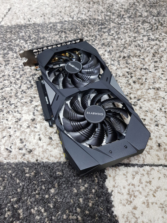 Đập hộp Gigabyte GTX 1650: giá chỉ từ 4 triệu rưỡi, chơi game tẹt ga ngày lễ - Ảnh 5. Đập hộp Gigabyte GTX 1650: giá chỉ từ 4 triệu rưỡi, chơi game tẹt ga ngày lễ - Ảnh 5.