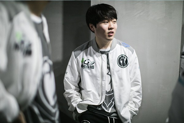 LMHT: Ngạo nghễ ở MSI, liệu Faker có còn nhớ những đối thủ truyền kiếp năm xưa? - Ảnh 6. LMHT: Ngạo nghễ ở MSI, liệu Faker có còn nhớ những đối thủ truyền kiếp năm xưa? - Ảnh 6.
