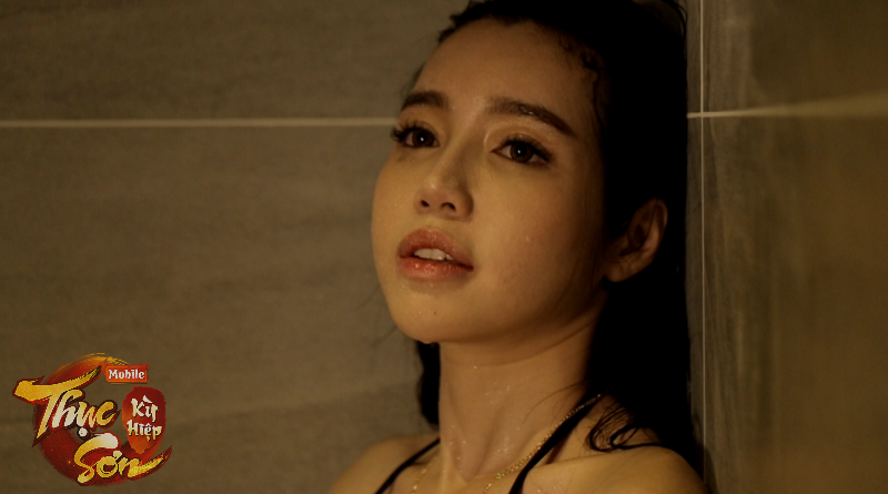 “Ướt nhẹp” với vòng 1 đẫm nước của Elly Trần khi chụp ảnh cho gMO bom tấn: Thục Sơn Kỳ Hiệp Mobile - Ảnh 9. “Ướt nhẹp” với vòng 1 đẫm nước của Elly Trần khi chụp ảnh cho gMO bom tấn: Thục Sơn Kỳ Hiệp Mobile - Ảnh 9.