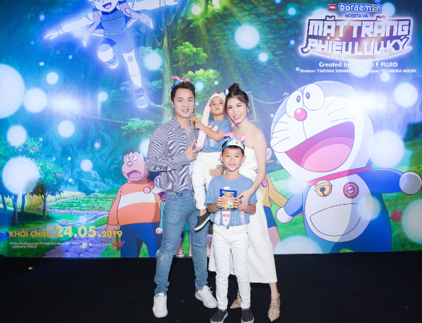 Gia đình dàn sao Việt hào hứng khám phá Mặt Trăng cùng Doraemon và những người bạn - Ảnh 3.