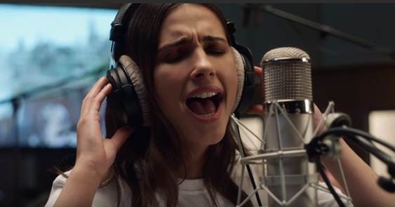 Aladdin tung hit mới Speechless mạnh mẽ từ giọng hát của Naomi Scott đến từ thông điệp nữ quyền hiện đại - Ảnh 3.
