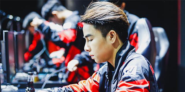 LMHT: Hành trình đã qua của Phong Vũ Buffalo tại MSI 2019 - Khi sức mạnh tập thể trở thành vũ khí sắc bén nhất - Ảnh 7. LMHT: Hành trình đã qua của Phong Vũ Buffalo tại MSI 2019 - Khi sức mạnh tập thể trở thành vũ khí sắc bén nhất - Ảnh 7.