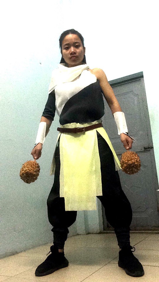 Quặn ruột với đặc sản cosplay cây nhà lá vườn của game thủ Việt: Áo mưa, túi nilon vẫn đẹp lung linh - Ảnh 11.