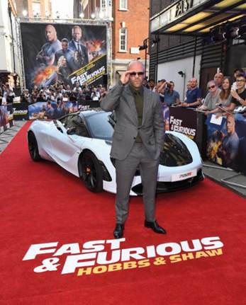 Jason Statham tụ hội cùng cả “gia đình” tại buổi công chiếu bom tấn Fast & Furious: Hobbs & Shaw ở London - Ảnh 2.