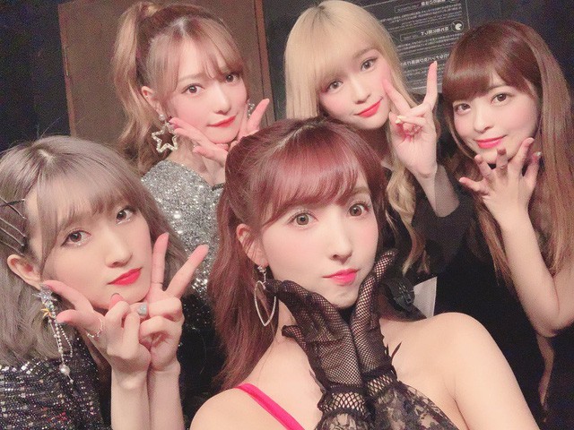 Nhóm nhạc của idol quốc dân Yua Mikami giới thiệu MV mới, fan nhiệt tình ủng hộ chẳng kém gì Sơn Tùng! - Ảnh 1.