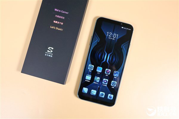 Cận cảnh Xiaomi Black Shark 2 Pro: Một con quái vật ẩn náu trong thân thể mỹ miều - Ảnh 1.