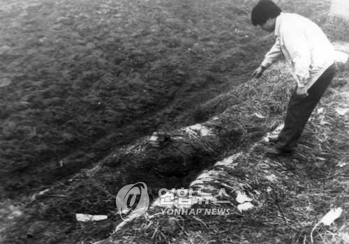 Vụ án giết người hàng loạt đầu tiên ở Hàn Quốc: Kẻ thủ ác đoạt mạng nạn nhân với cùng 1 phương thức, để lại hiện trường ám ảnh - Ảnh 4.