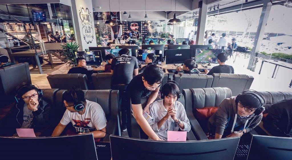 Truyện ngắn kinh dị của game thủ: 7 ngày nữa là đi học! - Ảnh 1. Truyện ngắn kinh dị của game thủ: 7 ngày nữa là đi học! - Ảnh 1.