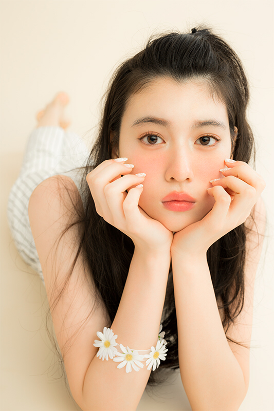 Nhan sắc của hot girl Nhật Bản gây sốt: Xinh như búp bê nhưng lại nghiện cởi - Ảnh 7. Nhan sắc của hot girl Nhật Bản gây sốt: Xinh như búp bê nhưng lại nghiện cởi - Ảnh 7.